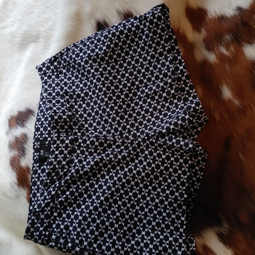 H&M Shorts Sz 4